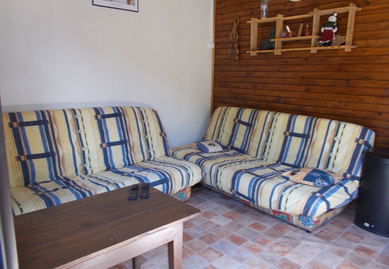 Chalet à Chambon-sur-Lac - Chal Chalet des Millevaches