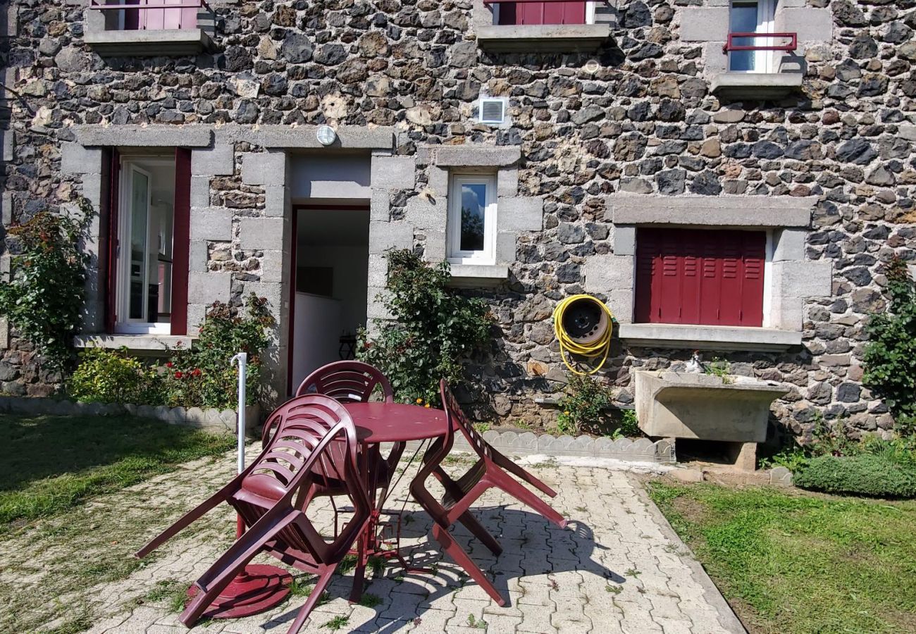Appartement à Murol - APPA Manoir Fleury 1