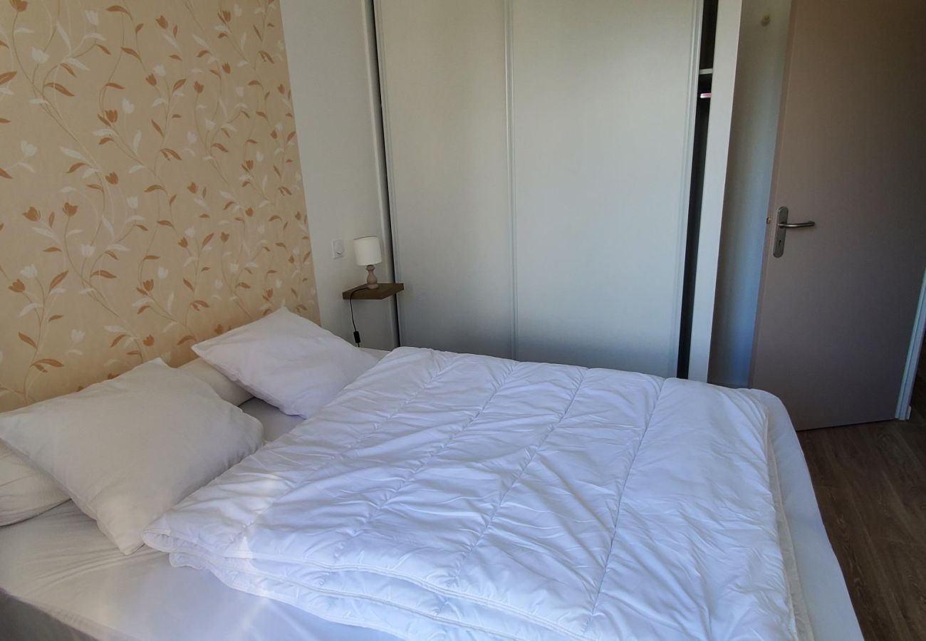 Appartement à Murol - APPA Manoir Fleury 3
