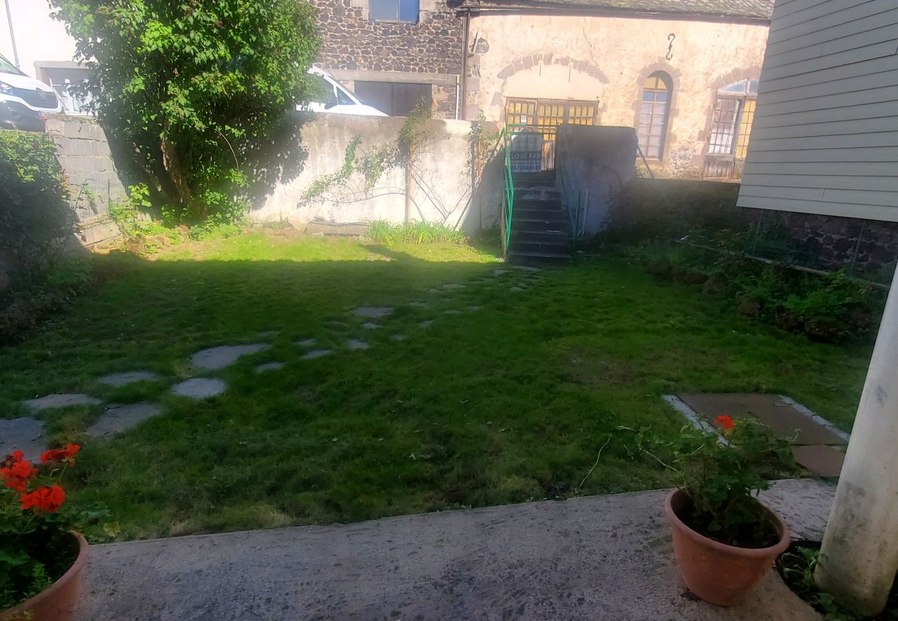 Maison à Murol - MAIS LA QUIETUDE