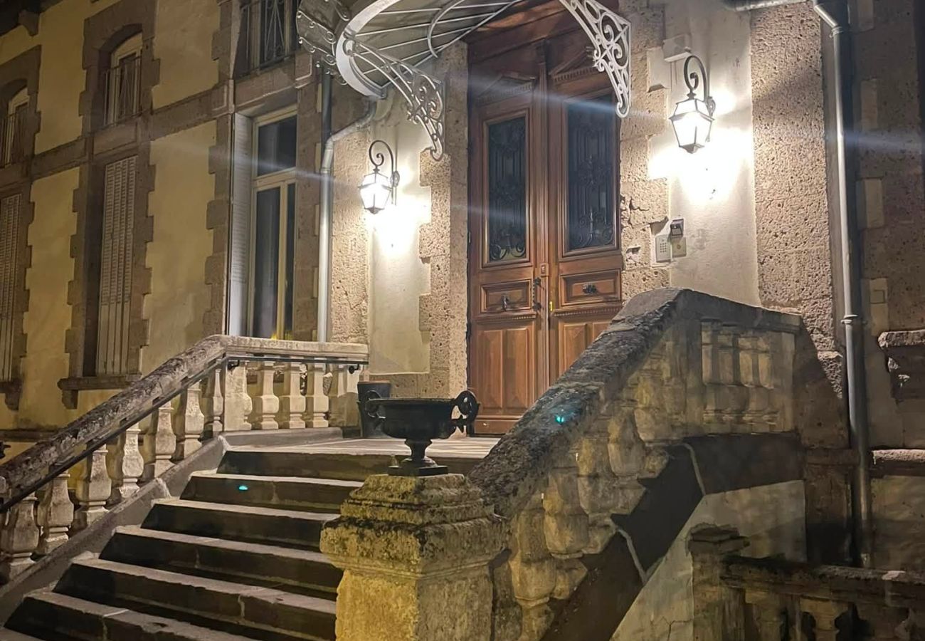 Appartement à Saint-Nectaire - APPA Le 46 du Parc