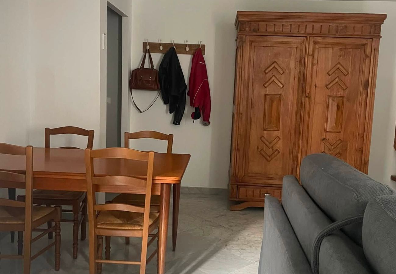 Appartement à Saint-Nectaire - APPA Le 46 du Parc